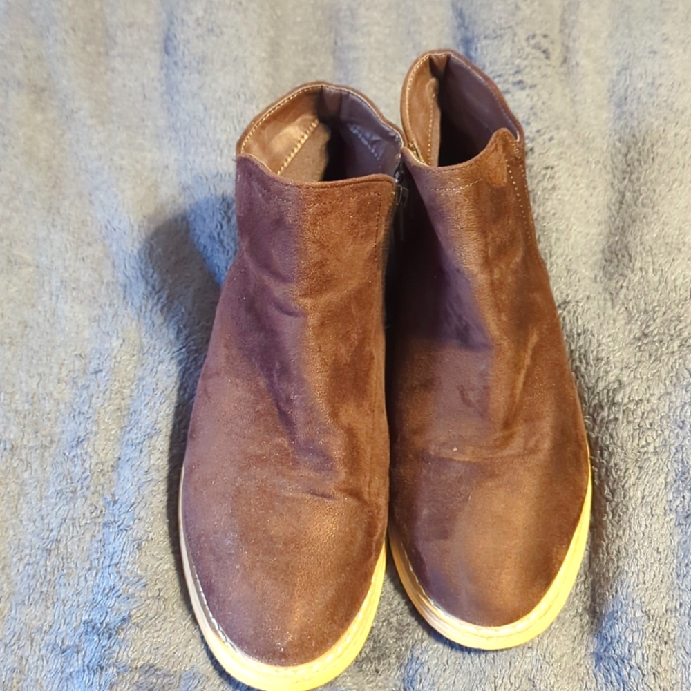 Brown boots
